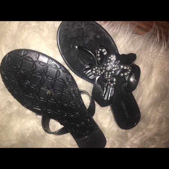 Nine West - Picture 4 of 4